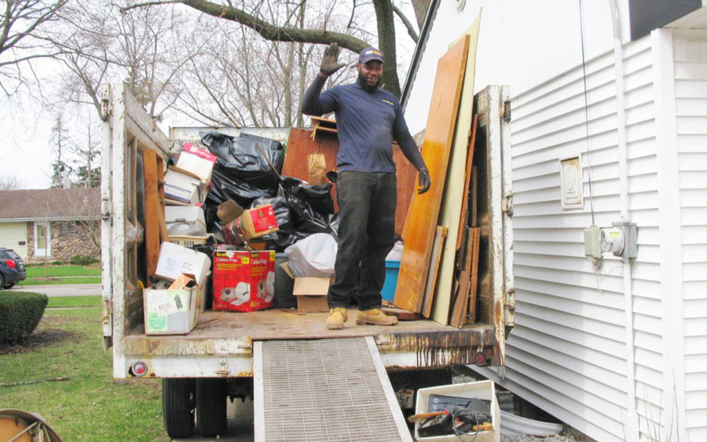 How Junk Removal Services Recycle and repurpose