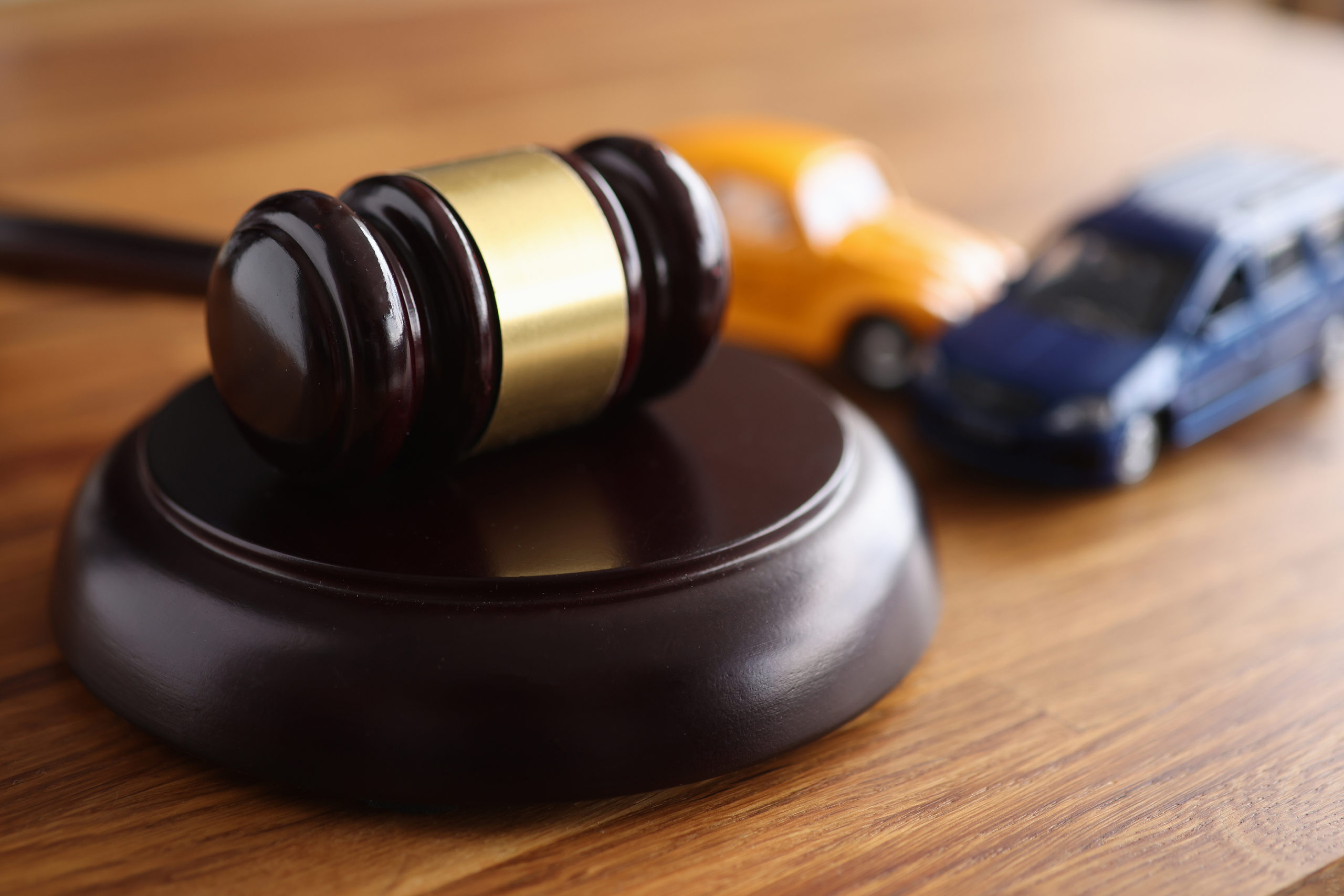 	
car accident lawyers